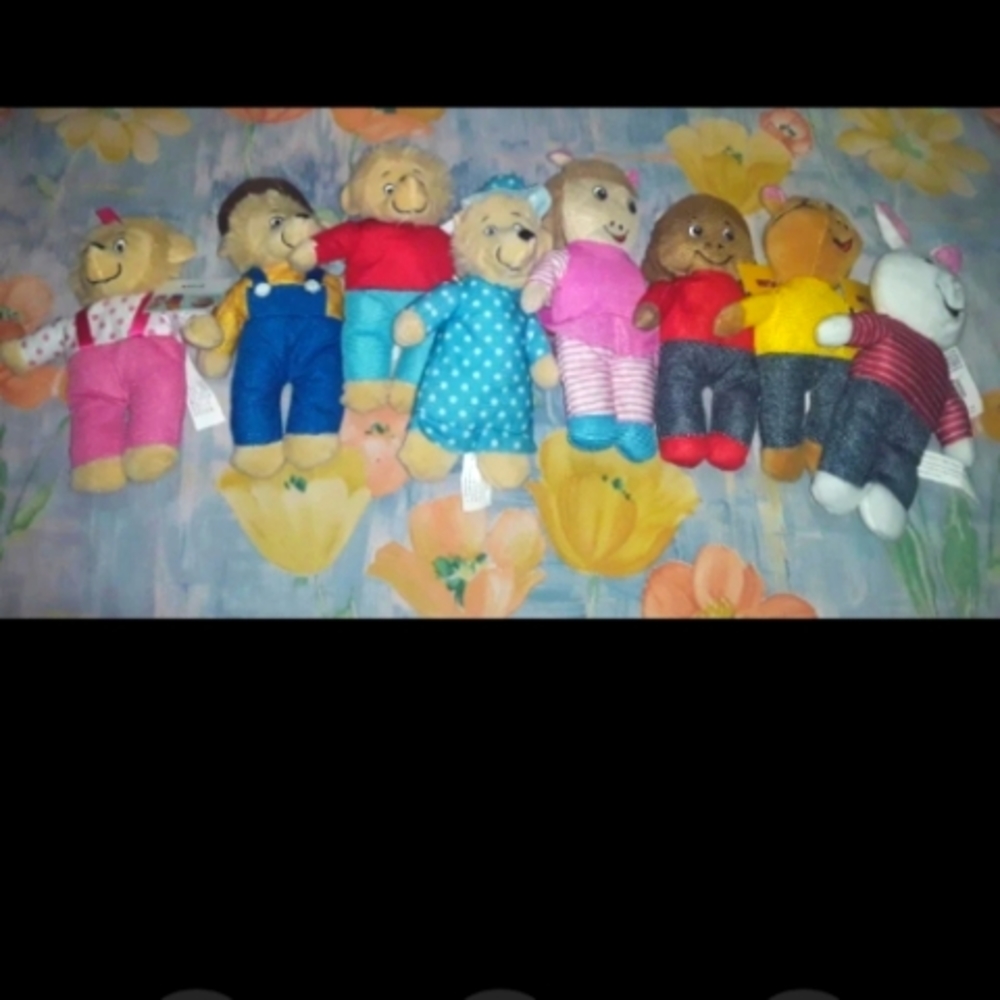 8"+ PBS ARTHUR CHARACTERS PLUS BERENSTEIN BEARS STUFF TOY SET